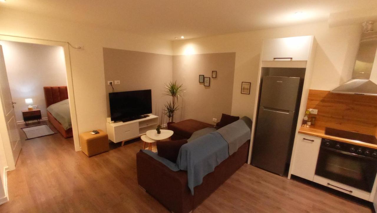 Tirana Apartment Garda Kültér fotó