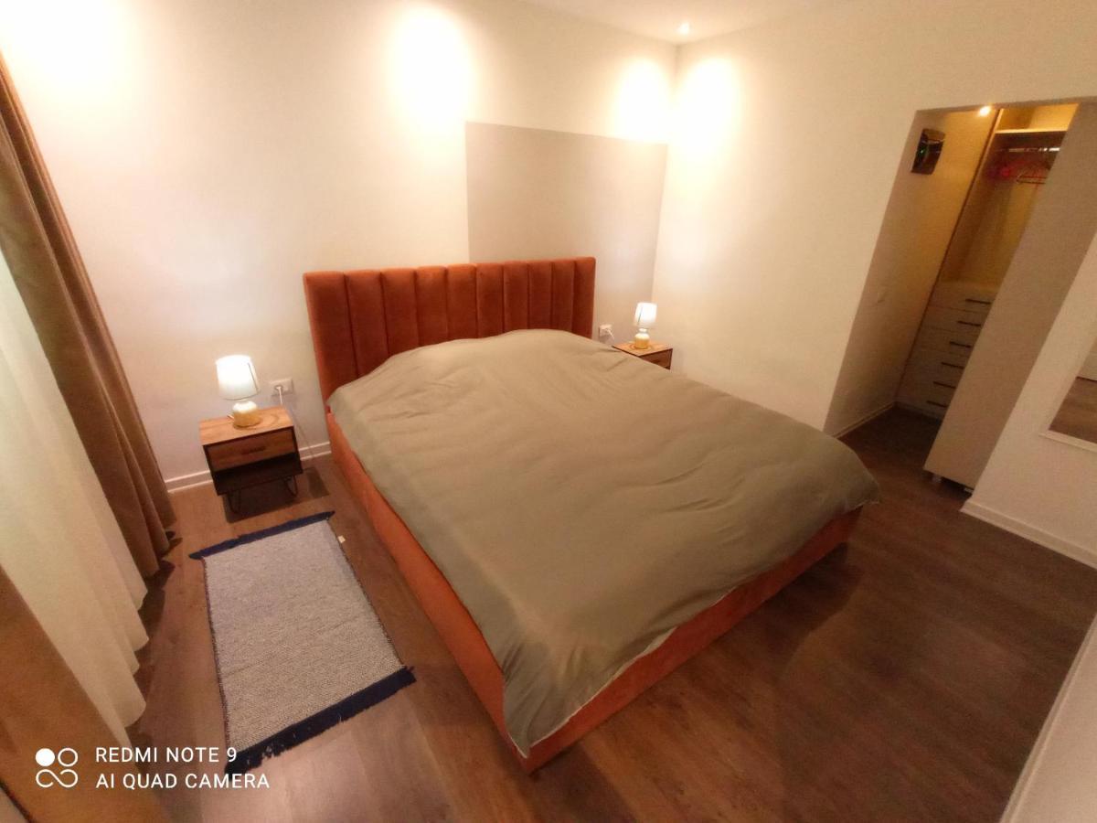 Tirana Apartment Garda Kültér fotó