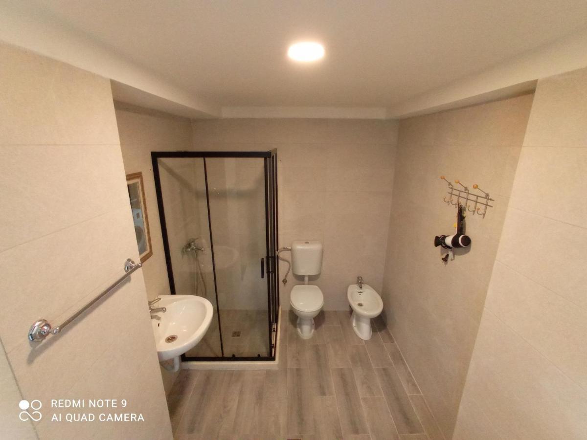 Tirana Apartment Garda Kültér fotó