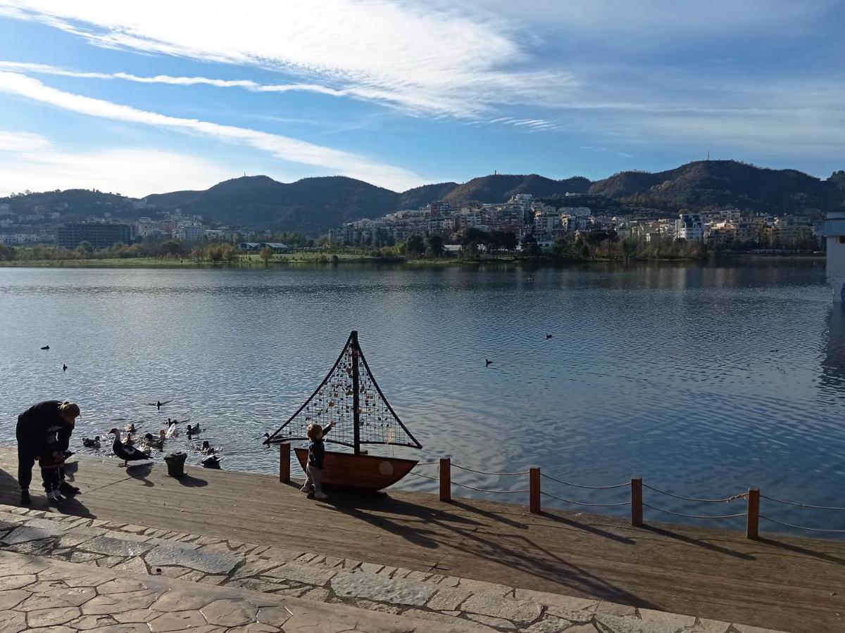 Tirana Apartment Garda Kültér fotó